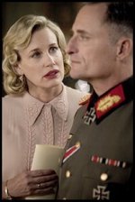 Watch Zwischen den Fronten kostenlos online. Zwischen den Fronten poster