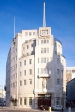 Смотреть Death at Broadcasting House онлайн бесплатно.