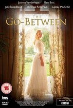 Смотреть The Go-Between онлайн бесплатно. The Go-Between poster
